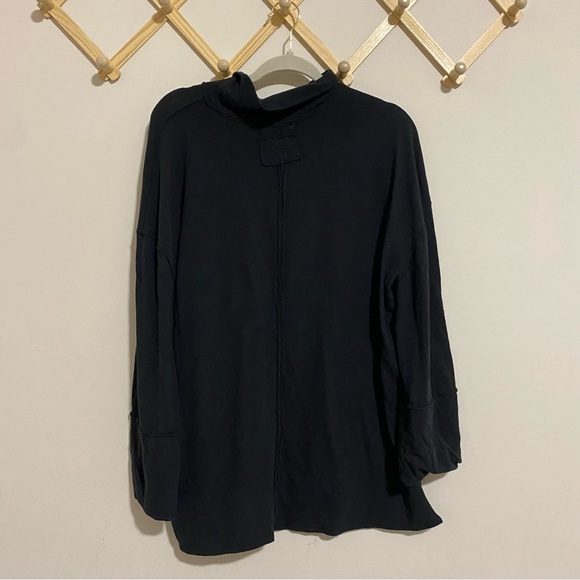 We the Free Navy Blue Long Sleeve Mock Neck Top size Medium - Picture 6 of 9